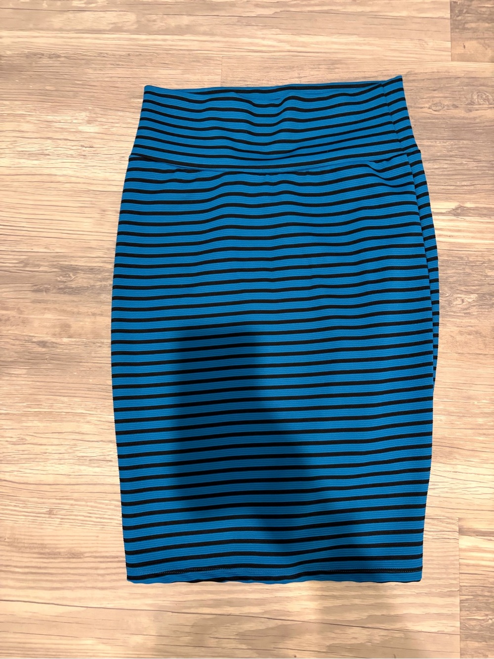 Like new LuLaRoe Teal and Black Striped Pencil Skirt